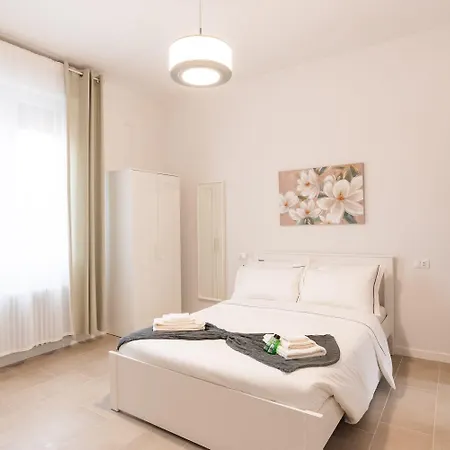 Mentana Guest House Parma Exterior photo